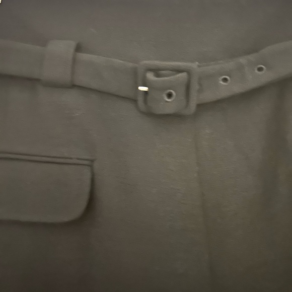 DVF shorts with belt - Picture 3 of 6